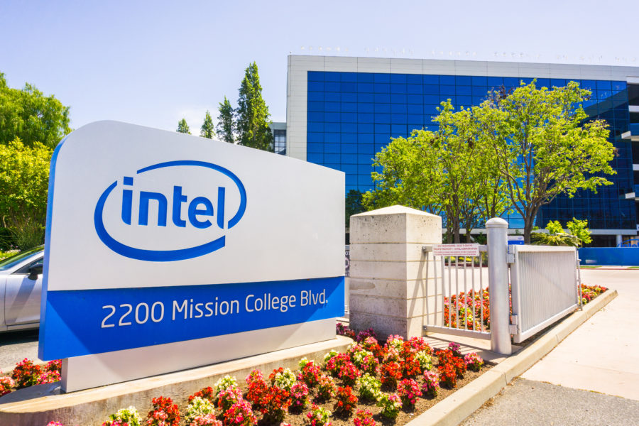 Intel Q4 Earnings Will Be The Moment Of Truth Buy or Sell INTC Stocks?
