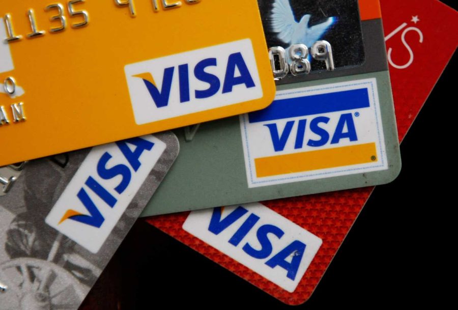 Buy or Sell V shares? Visa’s Financials Show Strength, But Risks Loom: A Hold Rating Analysis