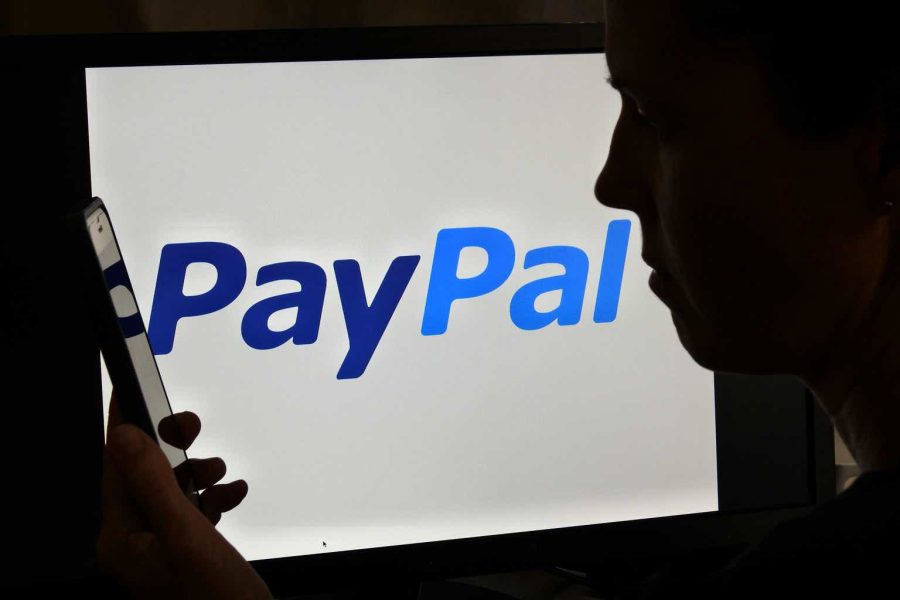 PayPal Stock Rises On 2025 Financial Guidance, PYPL Stock Touts 'Super App'  Strategy