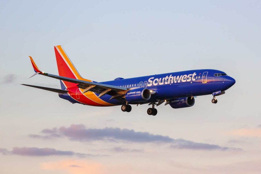 Buy or Sell LUV shares? Southwest Airlines: Another Possible Holiday Disaster As Possible Pilot Strike Looms?